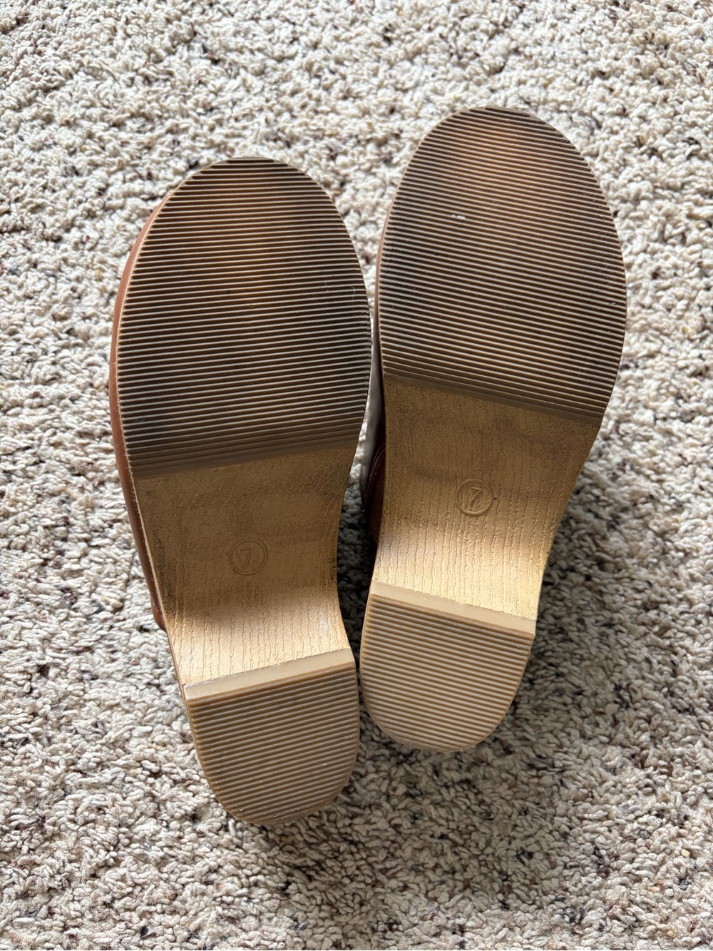 Universal Thread Brown Clogs - Picture 6 of 6